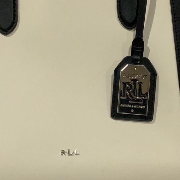 Ralph Lauren bag with matching wallet - Picture 2 of 9